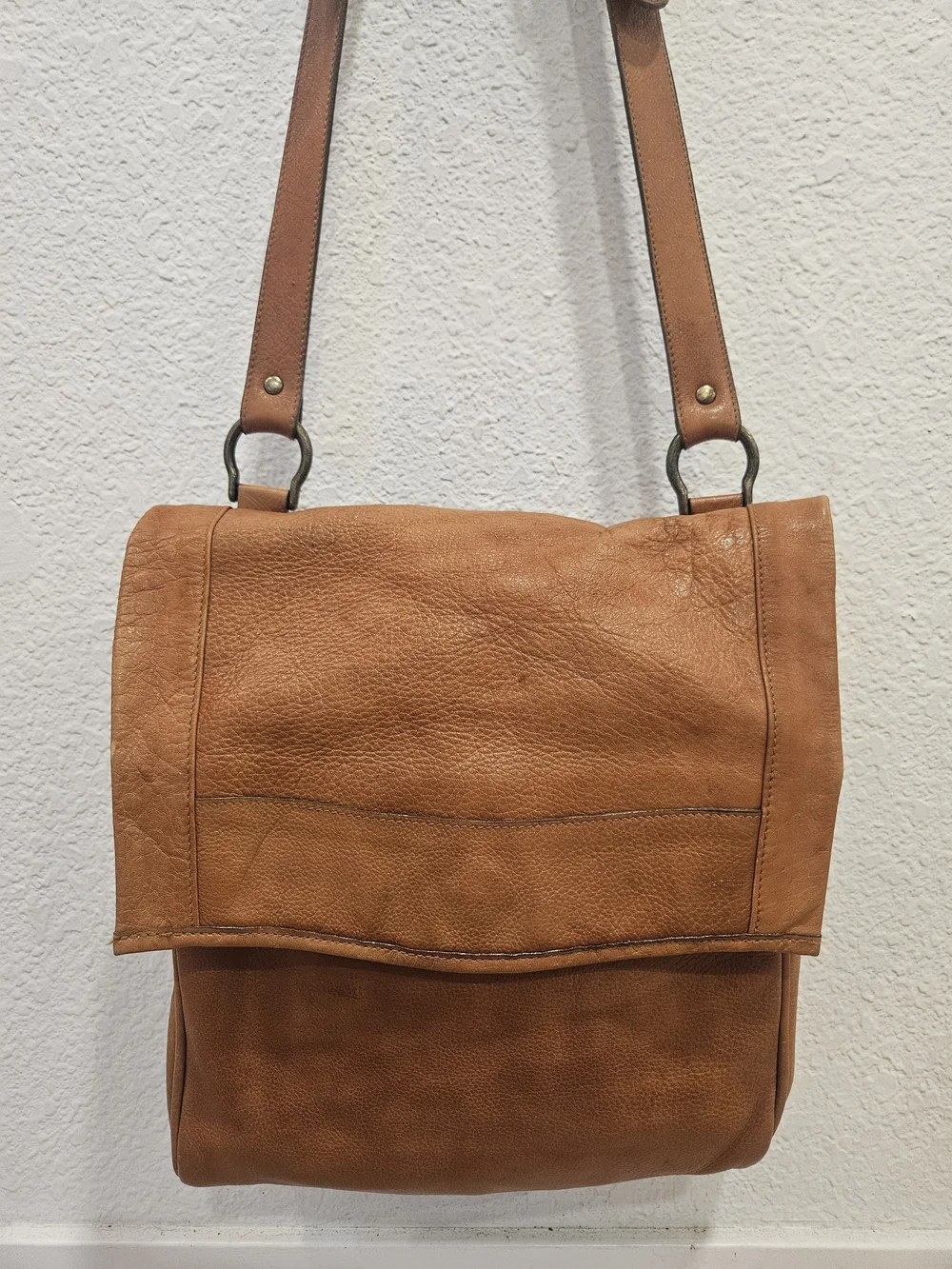Vintage The Limited Tan Brown Textured Genuine Leather Crossbody Messenger Bag